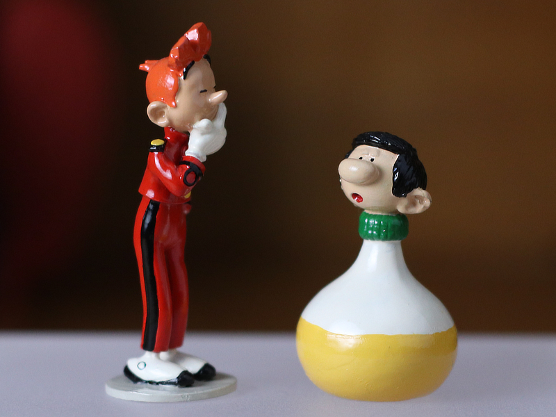 Gaston au culbuto avec Spirou