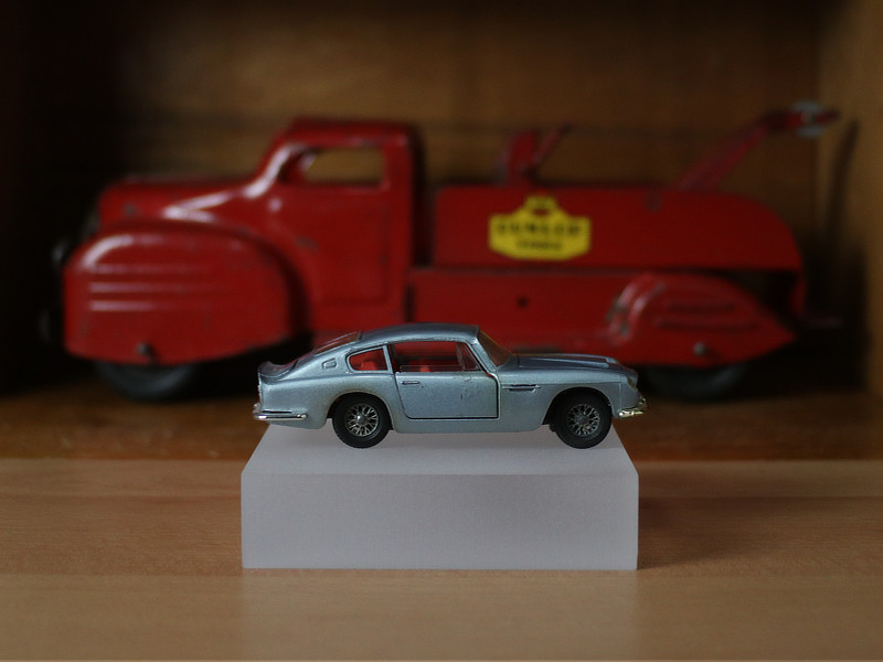 Aston Martin DB6