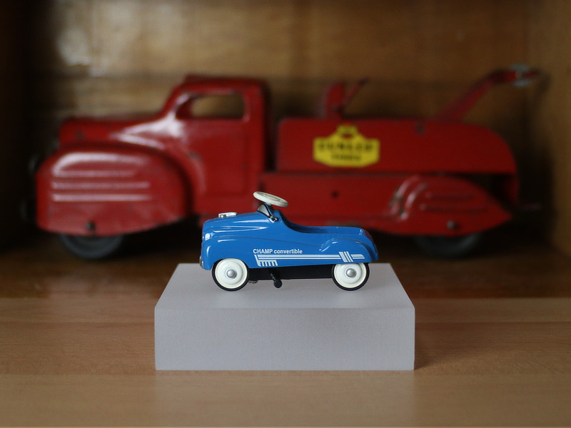 Mini voiture à pédales