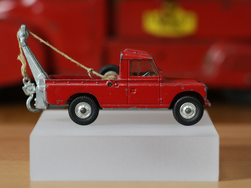 Land Rover 109 WB