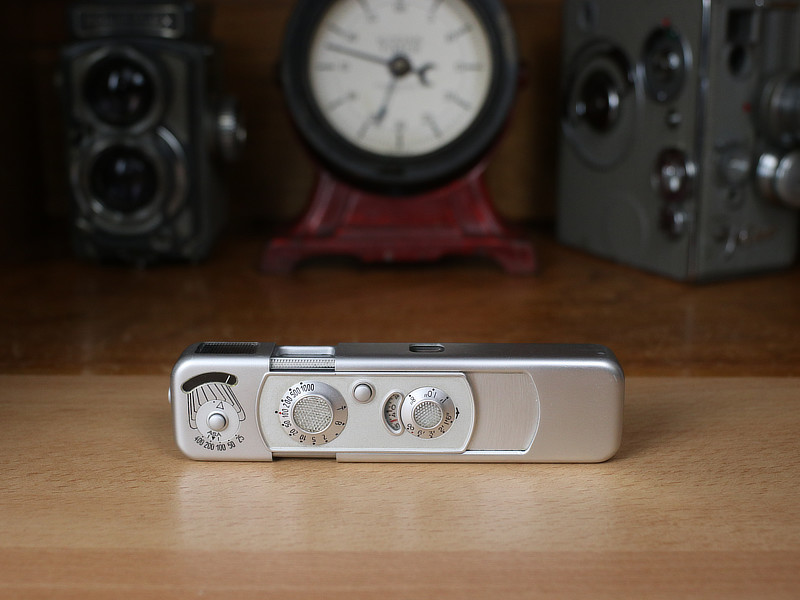 Minox B