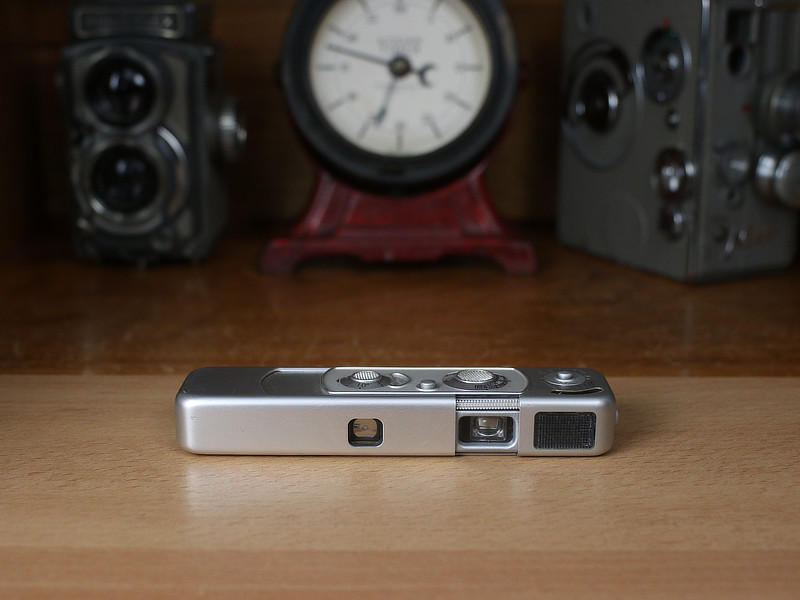 Minox B