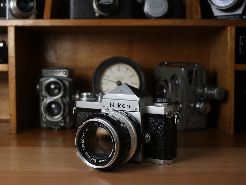Nikon F