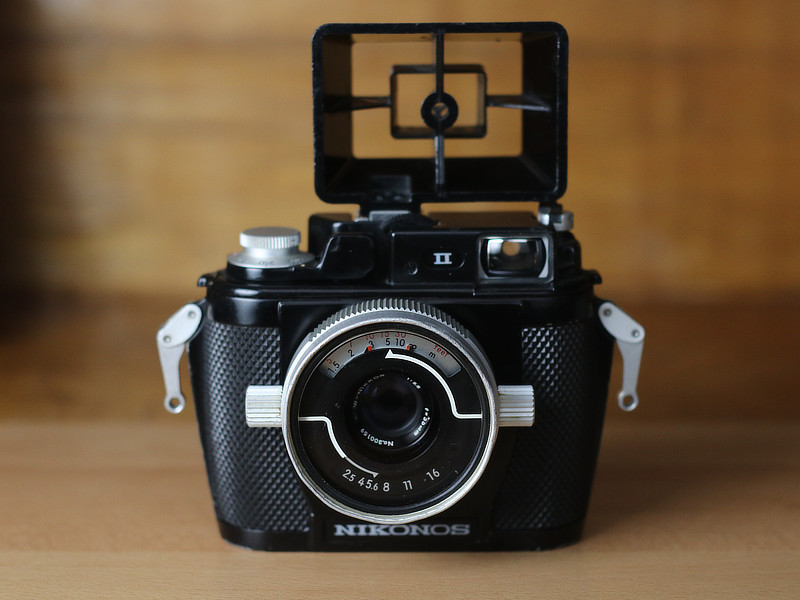 Nikonos II