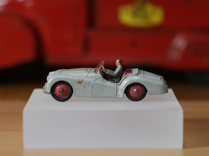 Triumph TR2